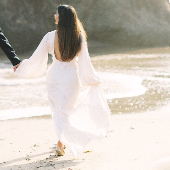 Pale blush maxi gown with open back - Picture 4 of 4